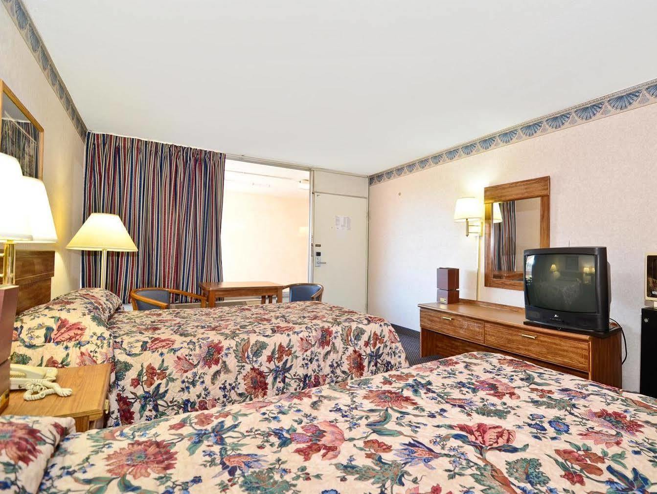 The Sanford Inn Zewnętrze zdjęcie